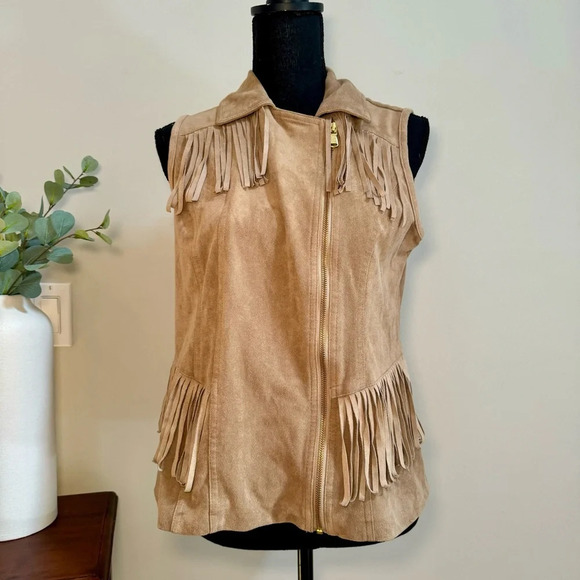 Chicos size 0 (small) tan faux suede vest with fringe boho‎ western cowgirl - Picture 1 of 5